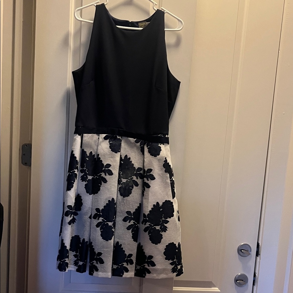 Women dress